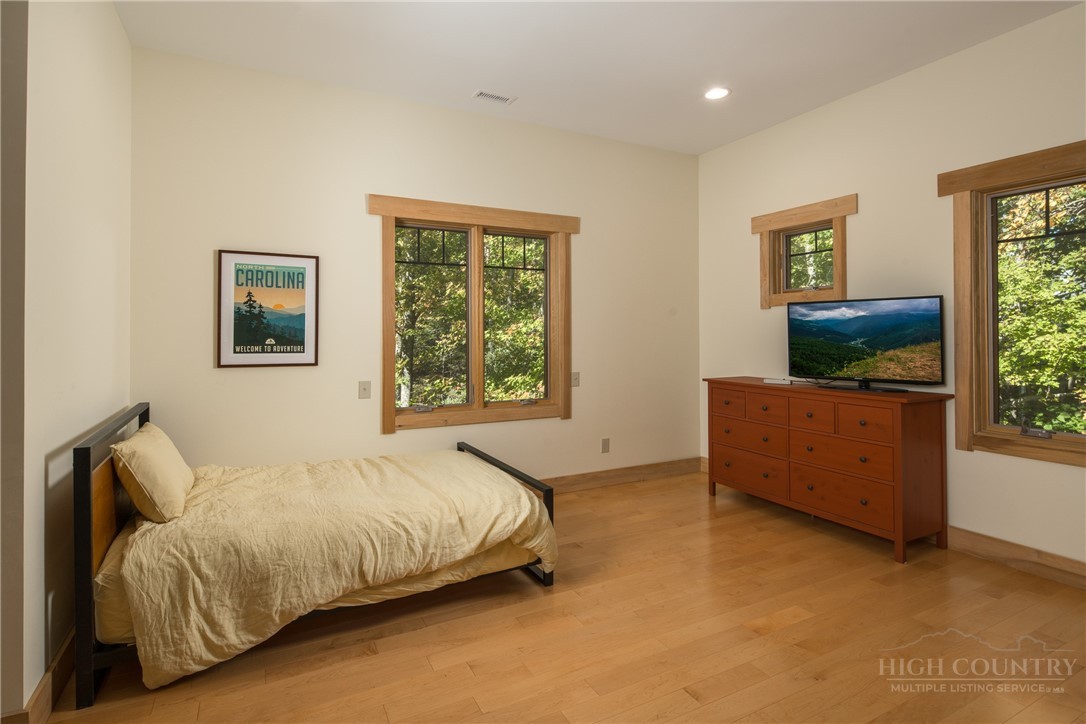 204 Hill Street Property Photo 28