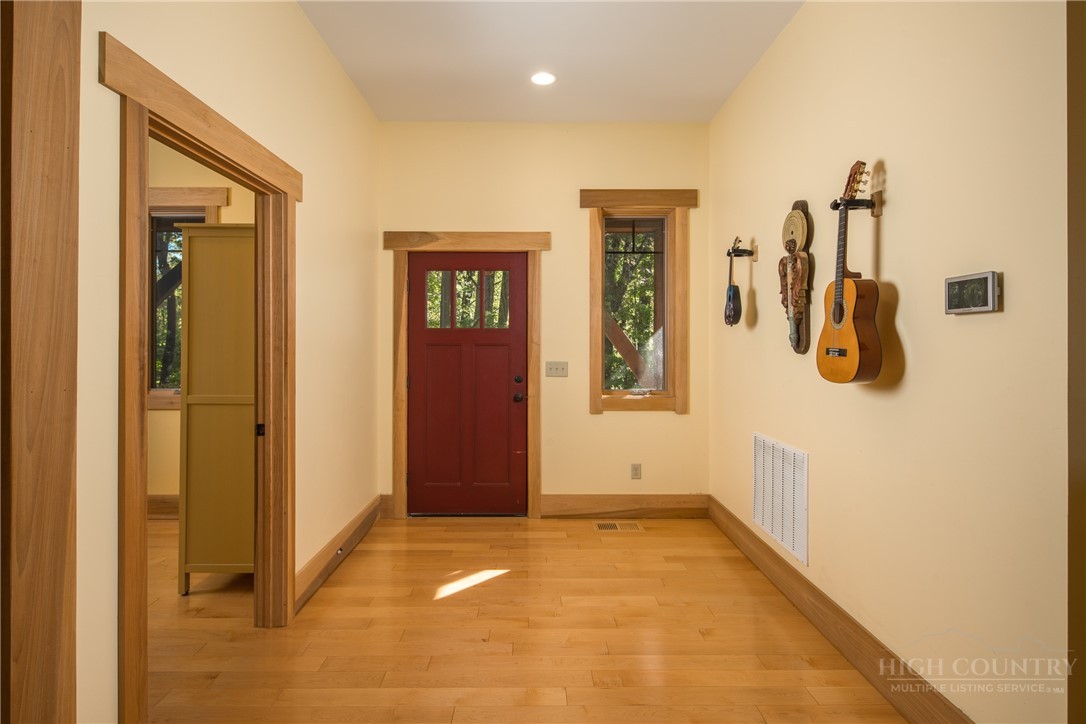 204 Hill Street Property Photo 32