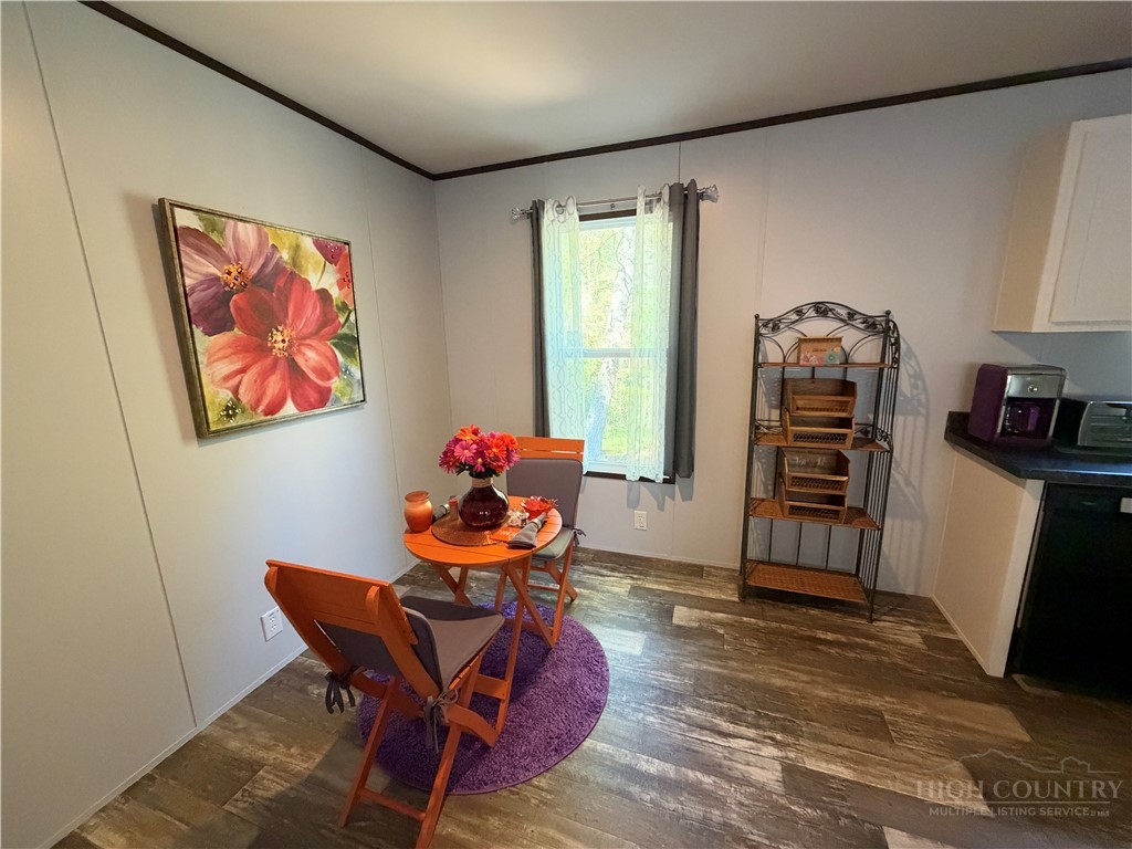 487 Mars Mountain Place Property Photo 6