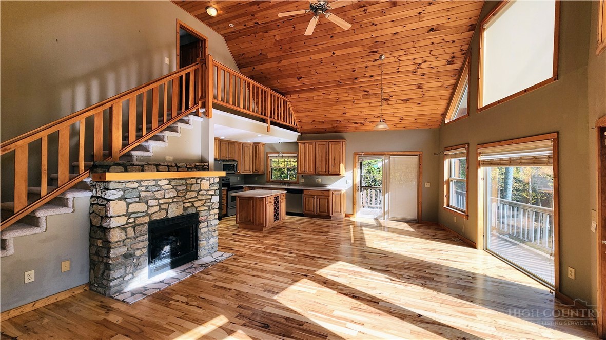169 Crystal Dew Property Photo 10