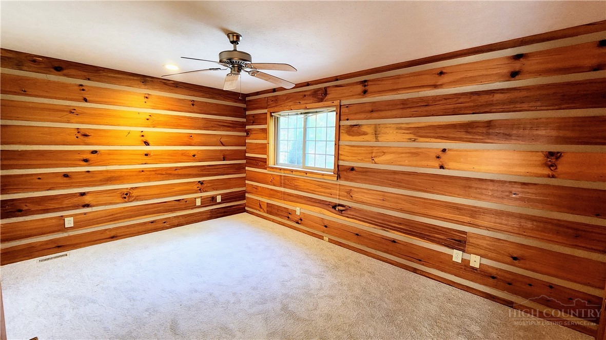 169 Crystal Dew Property Photo 13