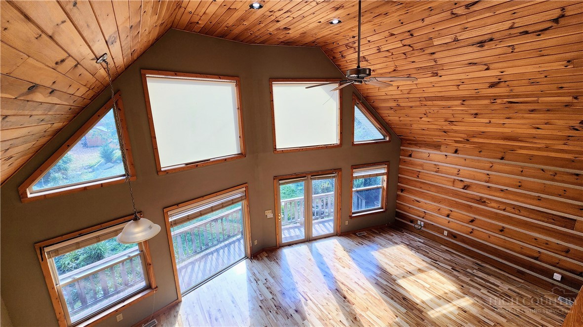 169 Crystal Dew Property Photo 21