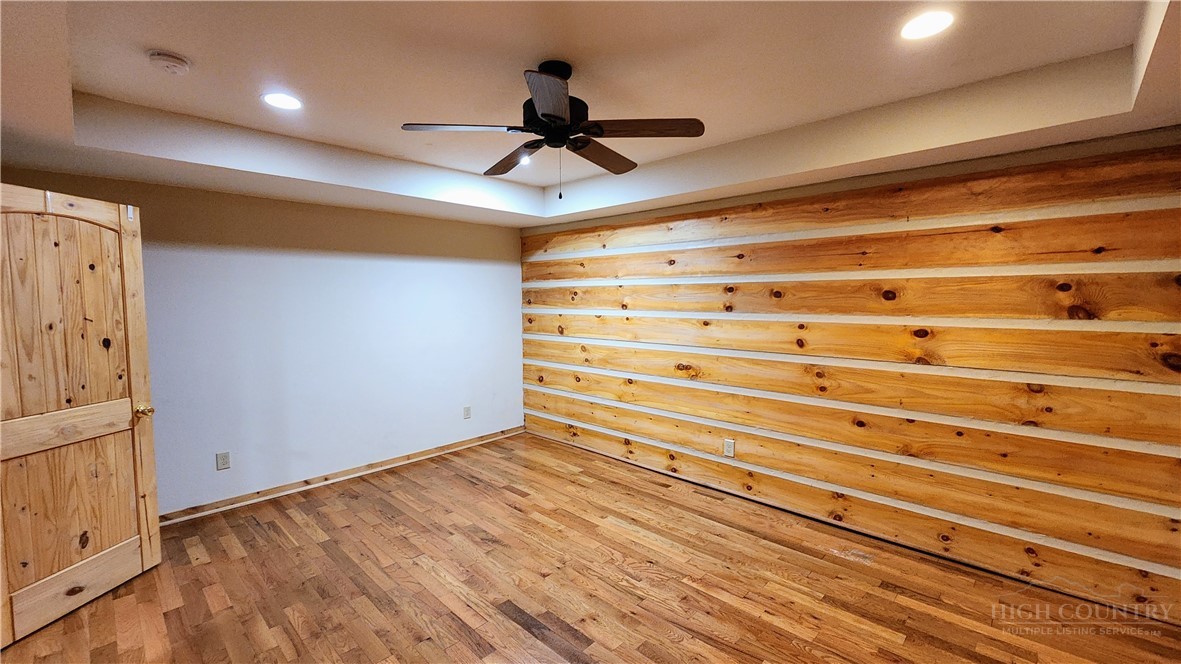 169 Crystal Dew Property Photo 26