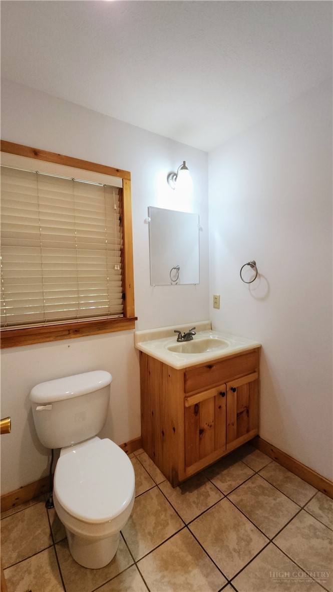169 Crystal Dew Property Photo 31
