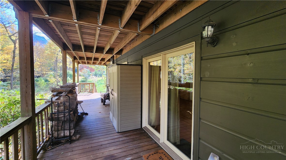 169 Crystal Dew Property Photo 38