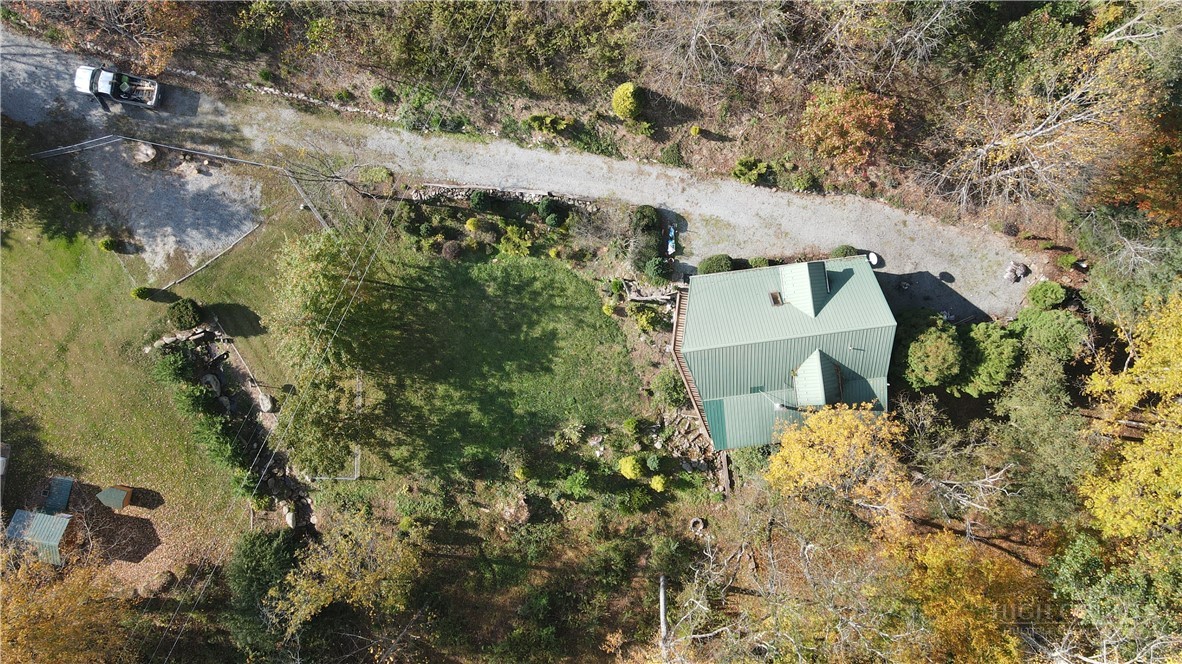 169 Crystal Dew Property Photo 42
