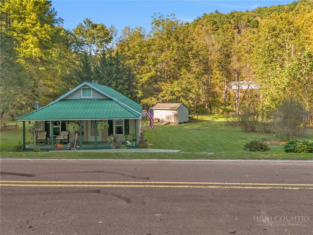 9472 N Old 16 Highway Property Photo 3