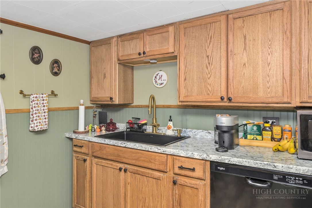9472 N Old 16 Highway Property Photo 15