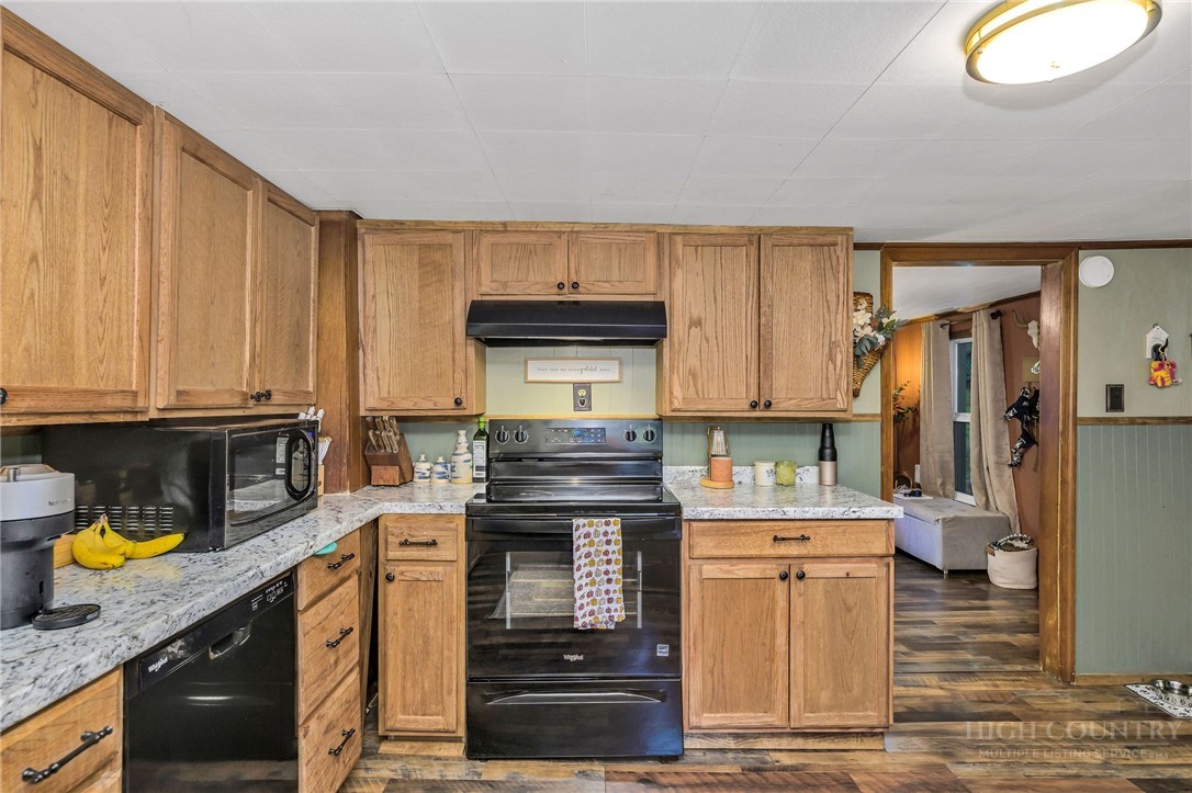 9472 N Old 16 Highway Property Photo 16