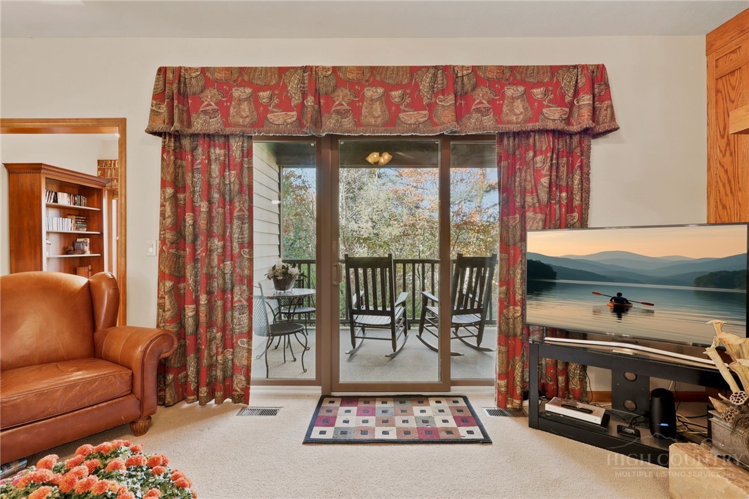 491 Waterside Drive 2 Property Photo 12