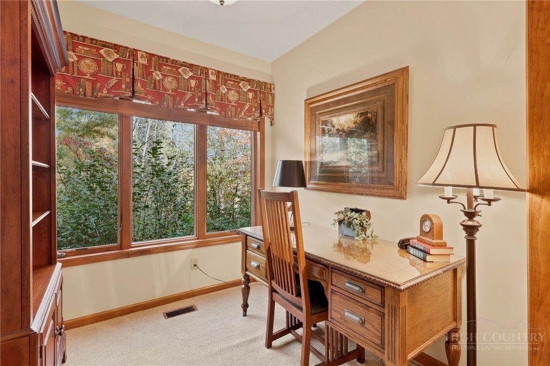 491 Waterside Drive 2 Property Photo 14