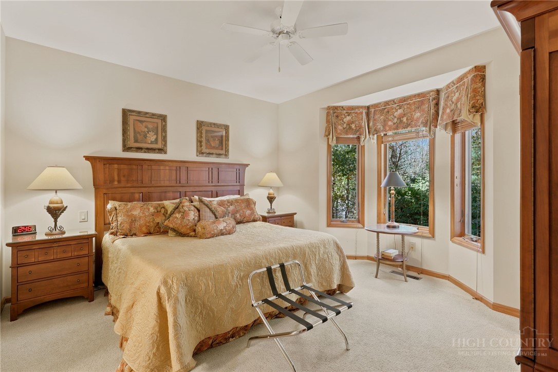 491 Waterside Drive 2 Property Photo 16