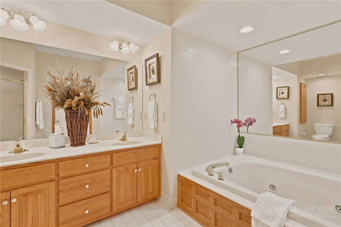 491 Waterside Drive 2 Property Photo 19