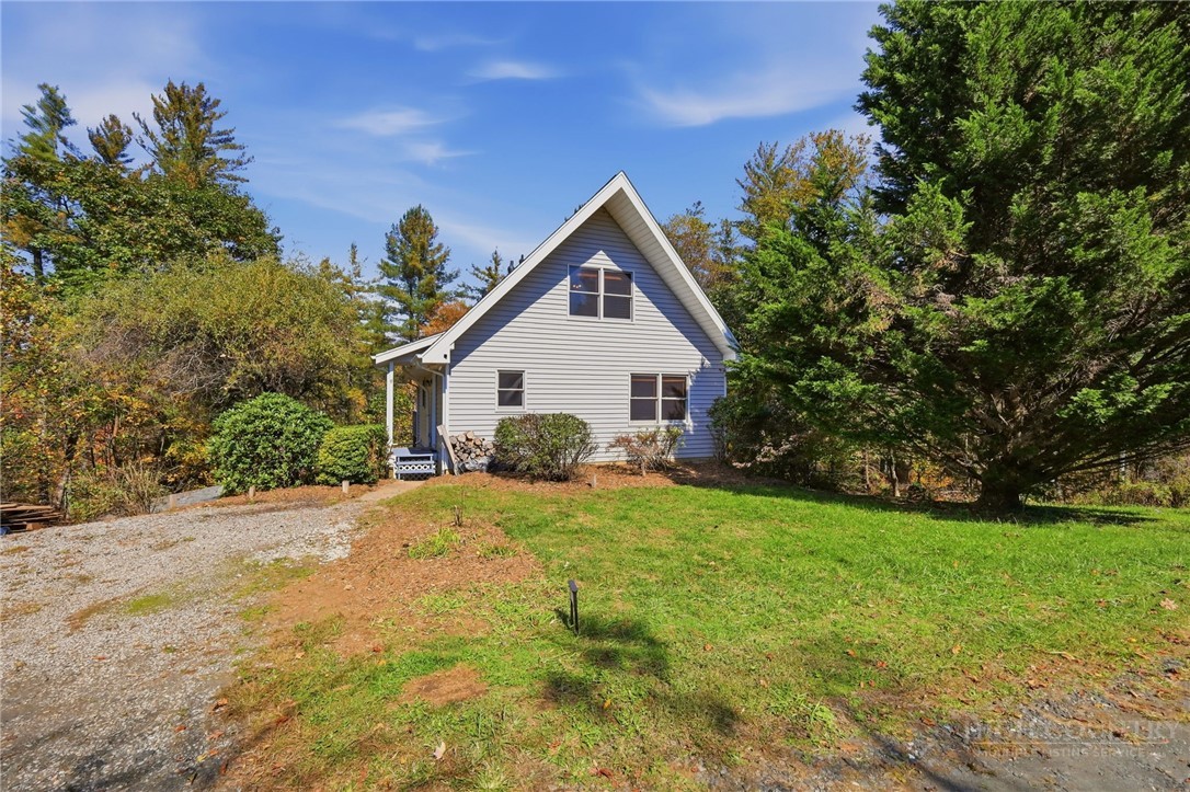 610 Alpine Way Property Photo 1