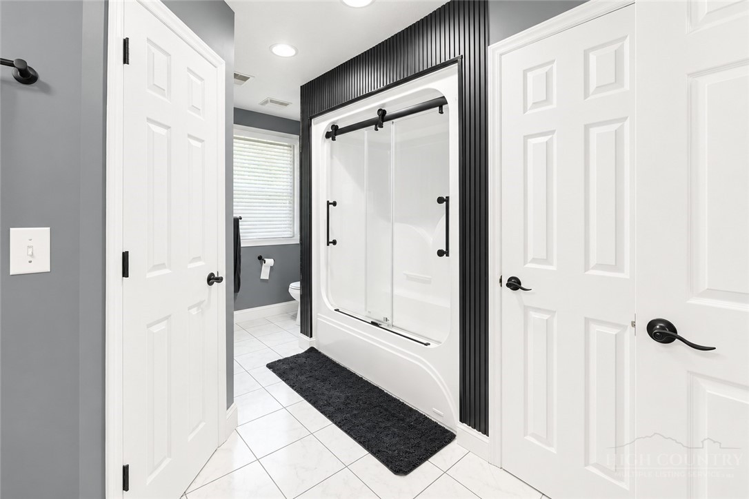 208 Monk Court Property Photo 23
