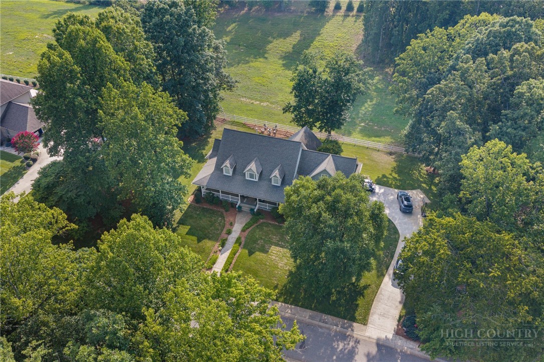 208 Monk Court Property Photo 40