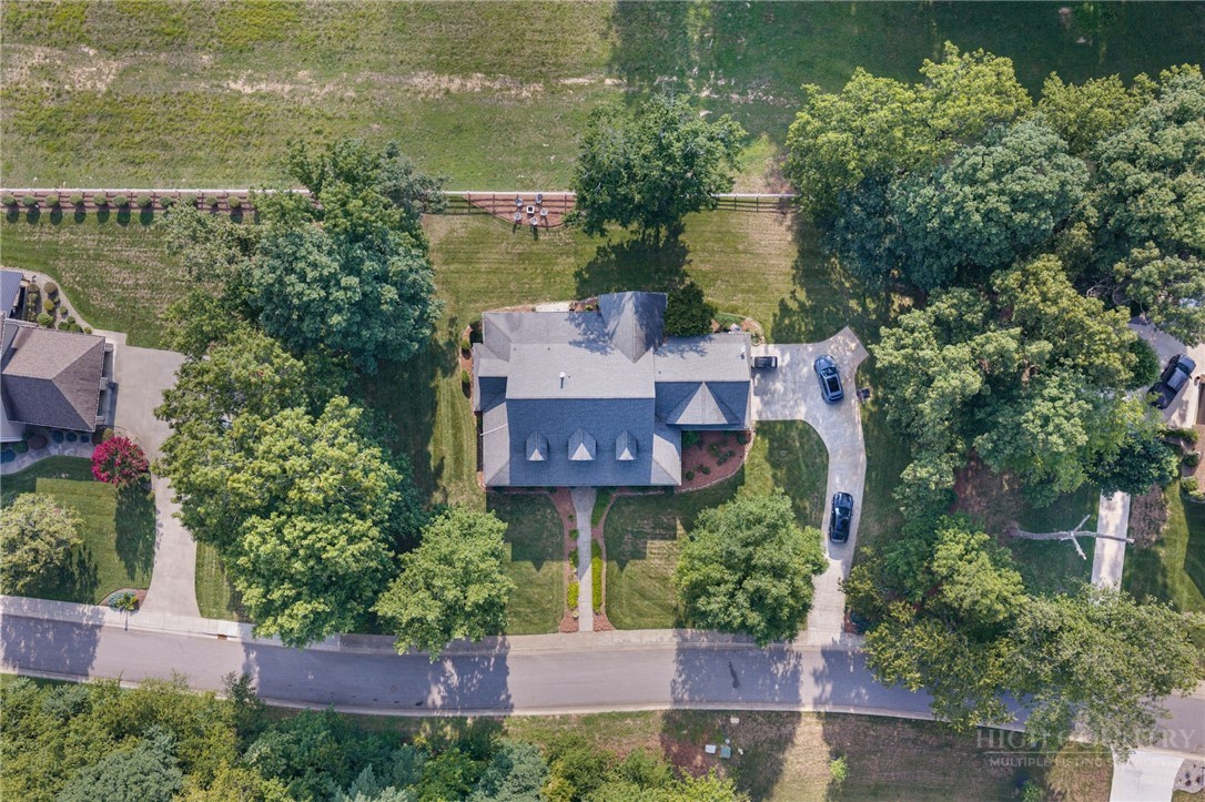 208 Monk Court Property Photo 41