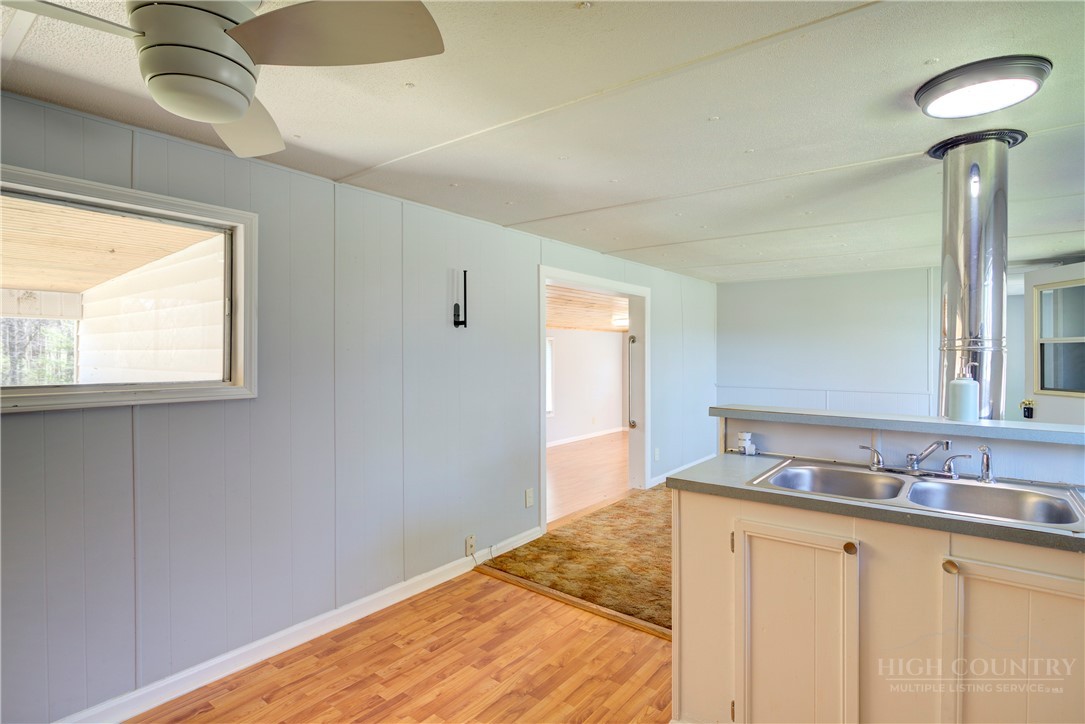 2081 Bakers Ridge Road Property Photo 34