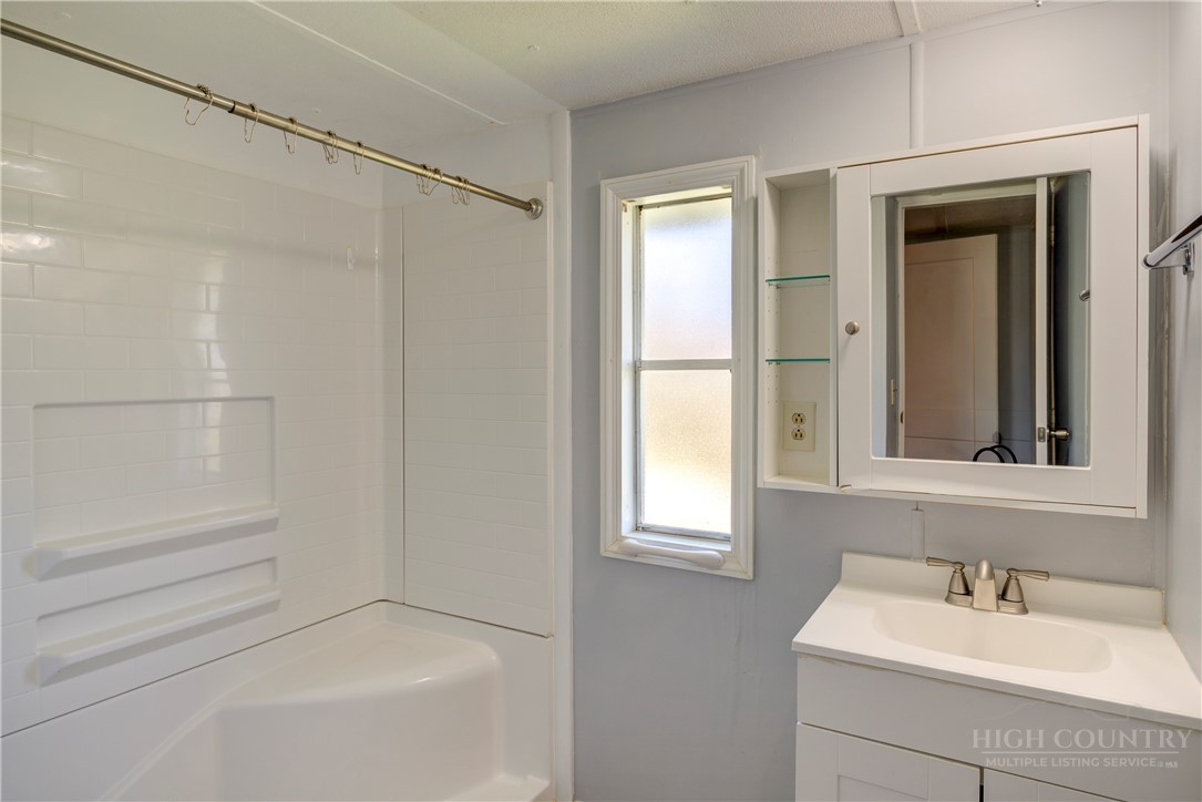 2081 Bakers Ridge Road Property Photo 41