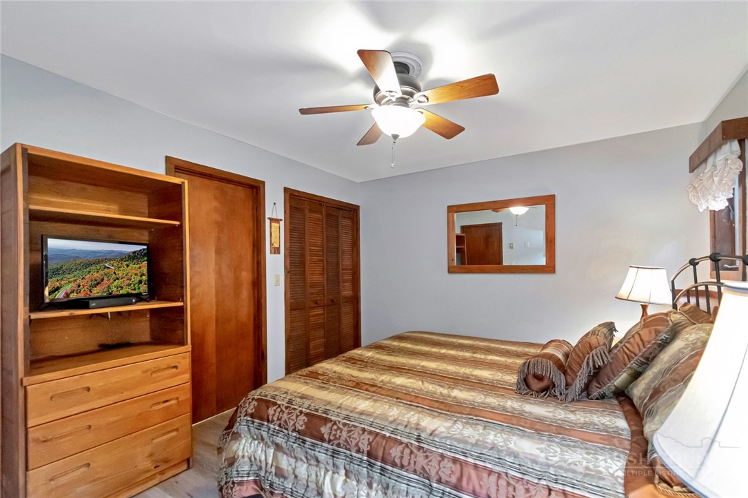 170 Crest View Lane 200-f Property Photo 6