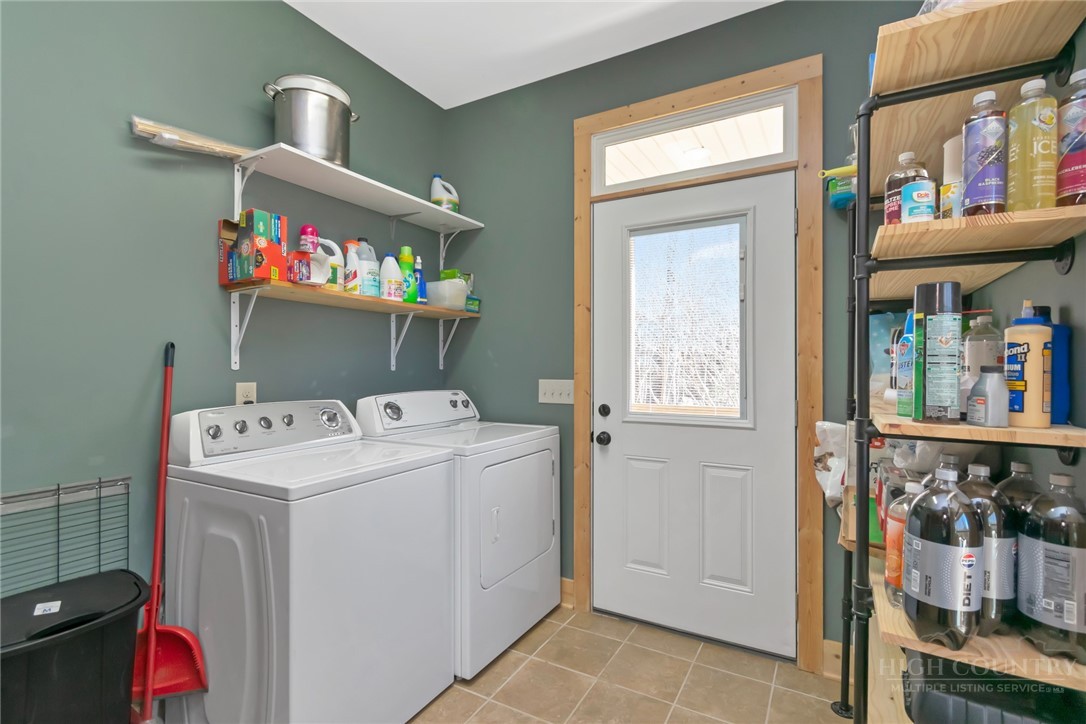 658 Green Point Lane Property Photo 15