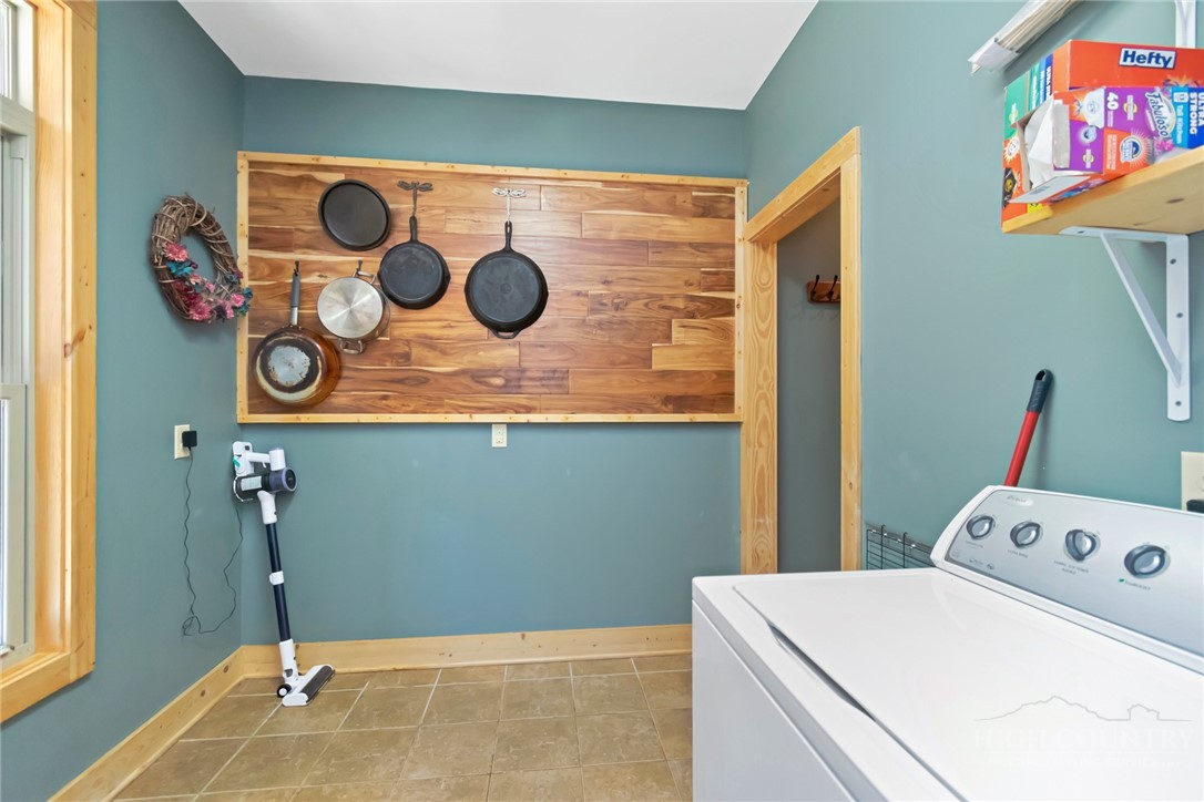 658 Green Point Lane Property Photo 16