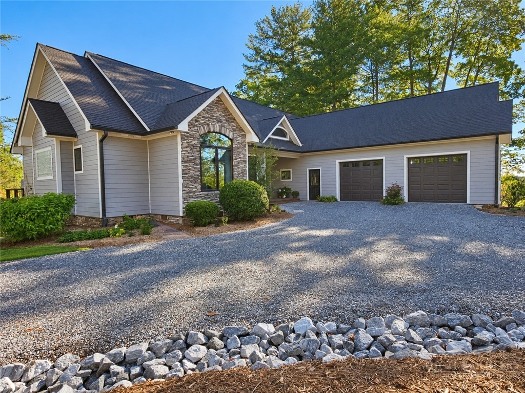 4545 Walnut Ridge Drive Property Photo 1