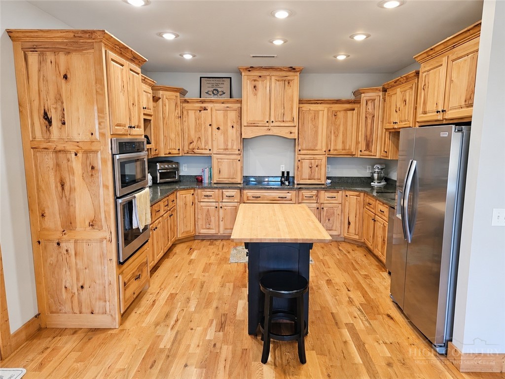 4545 Walnut Ridge Drive Property Photo 4