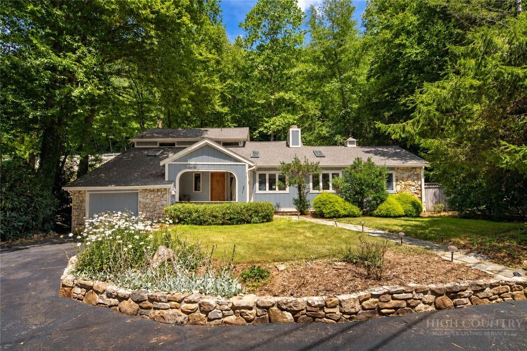 278 Cobble Creek Property Photo 1