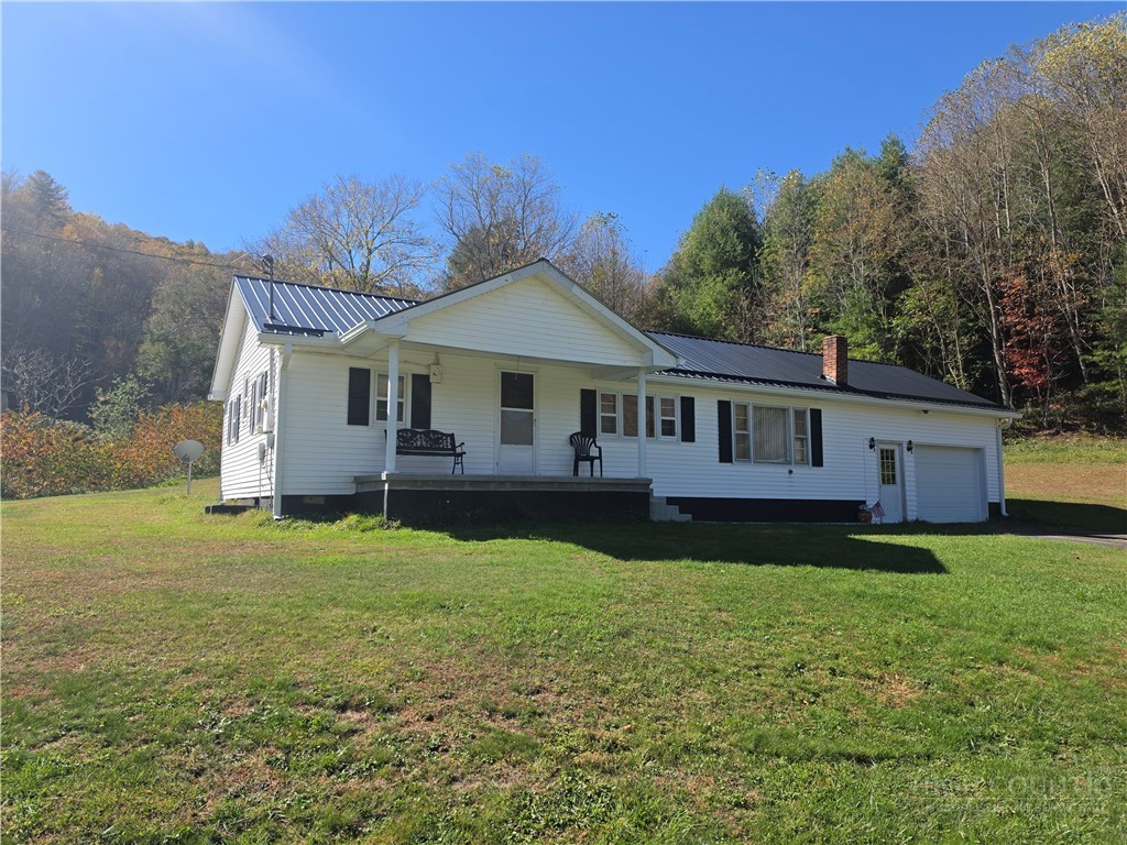 657 Denny Road Property Photo 1