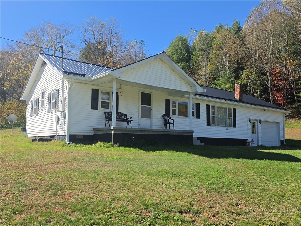 657 Denny Road Property Photo 2