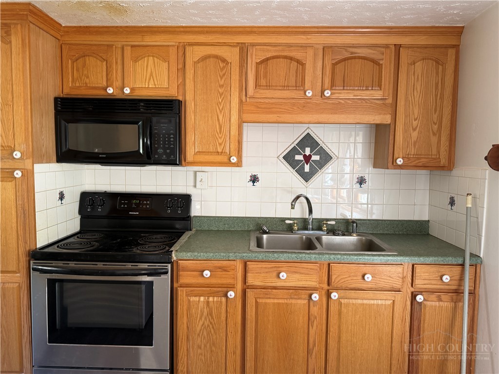 657 Denny Road Property Photo 19