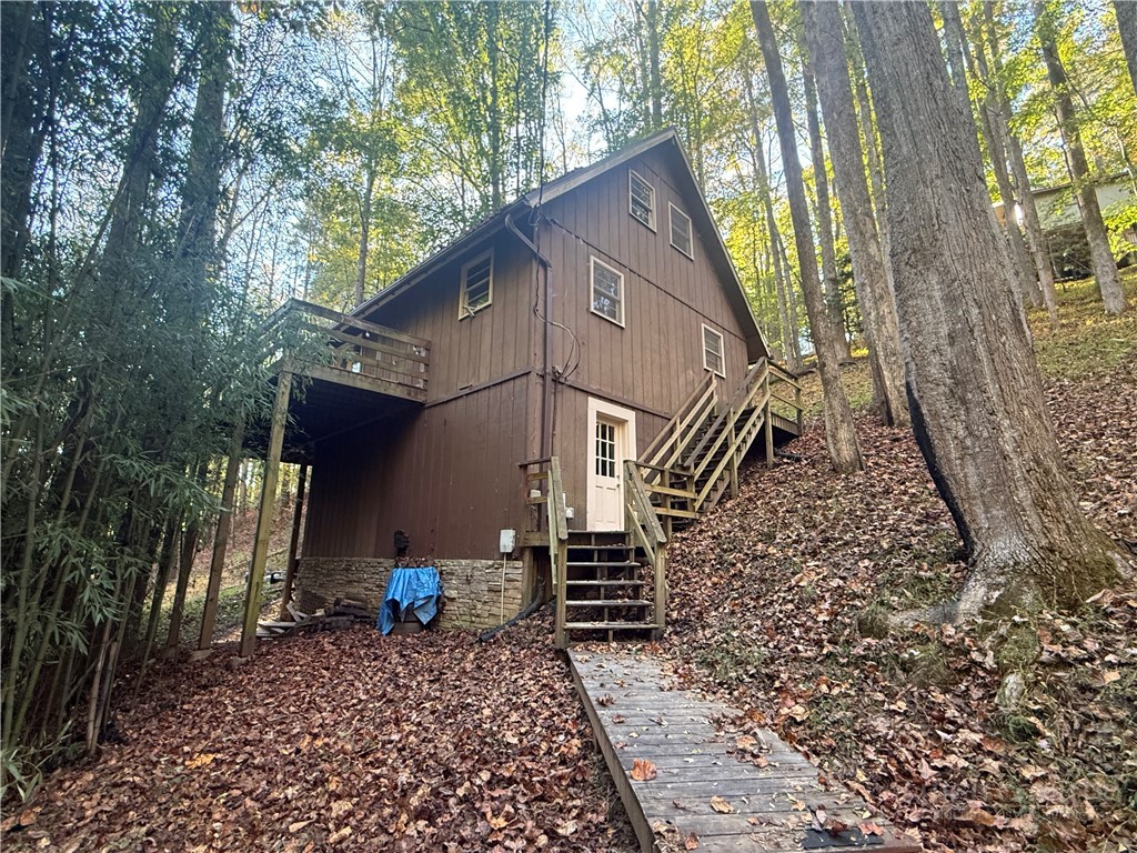 419 Saddle Lane Property Photo 2