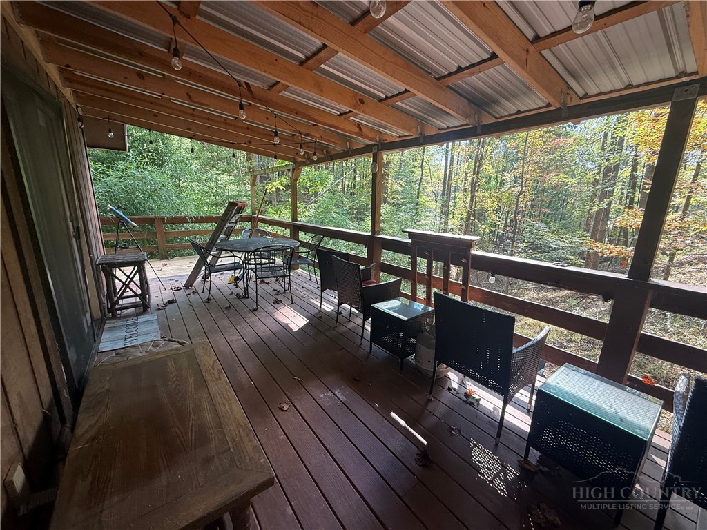 419 Saddle Lane Property Photo 6