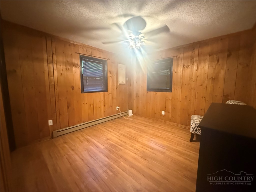 419 Saddle Lane Property Photo 8