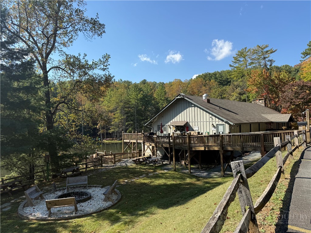 419 Saddle Lane Property Photo 14