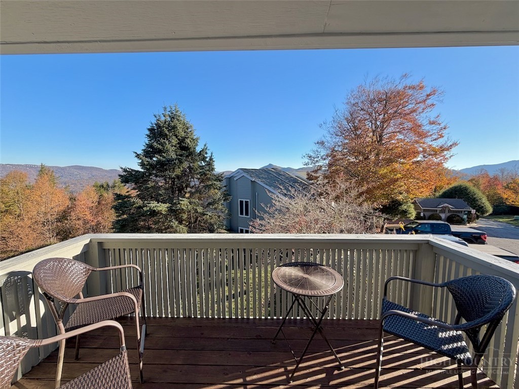 367 Skyleaf Drive D12 Property Photo 2