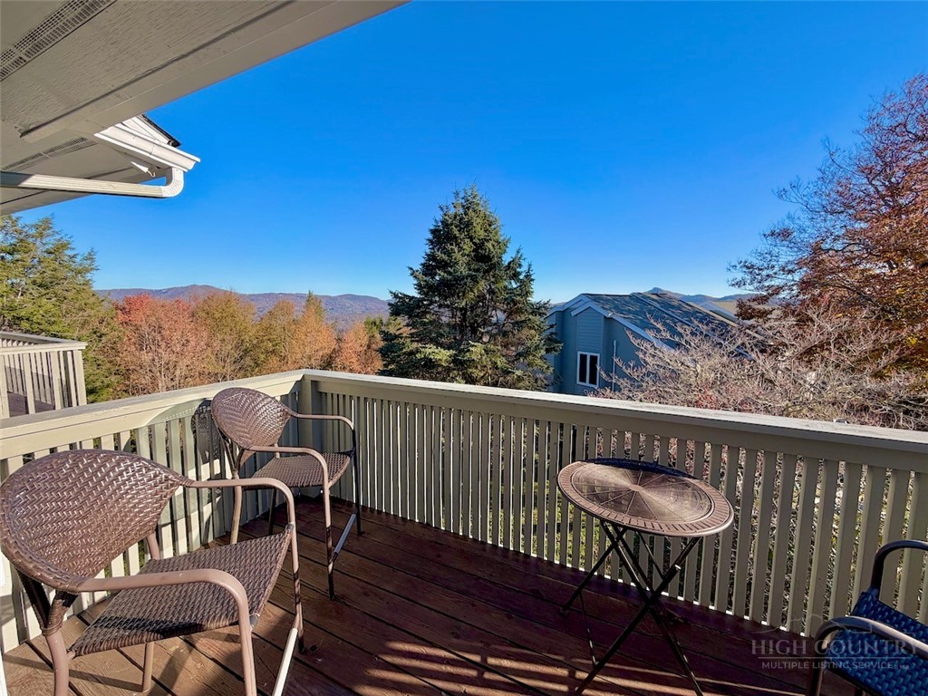 367 Skyleaf Drive D12 Property Photo 13