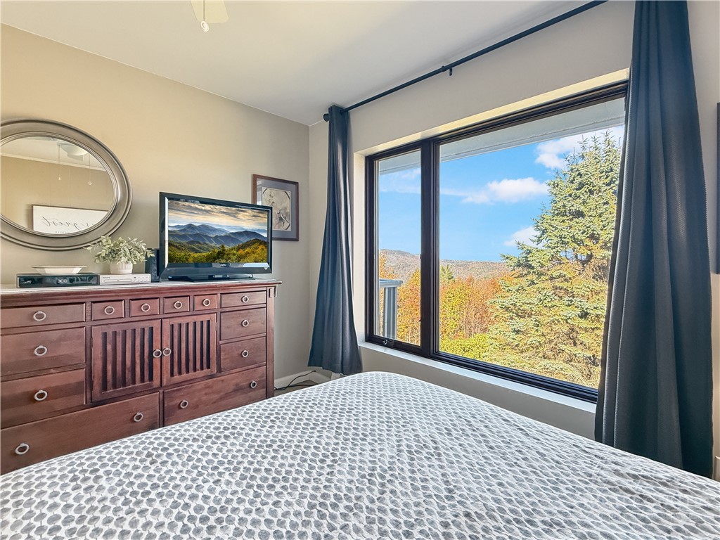 367 Skyleaf Drive D12 Property Photo 16