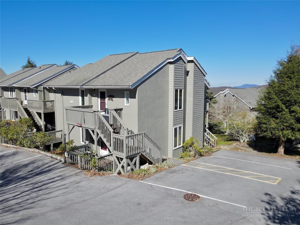 367 Skyleaf Drive D12 Property Photo 23