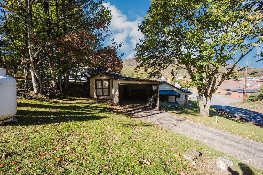 103 Burkett Avenue Property Photo 20