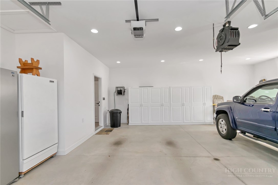 347 Peterson Pond Drive Property Photo 34