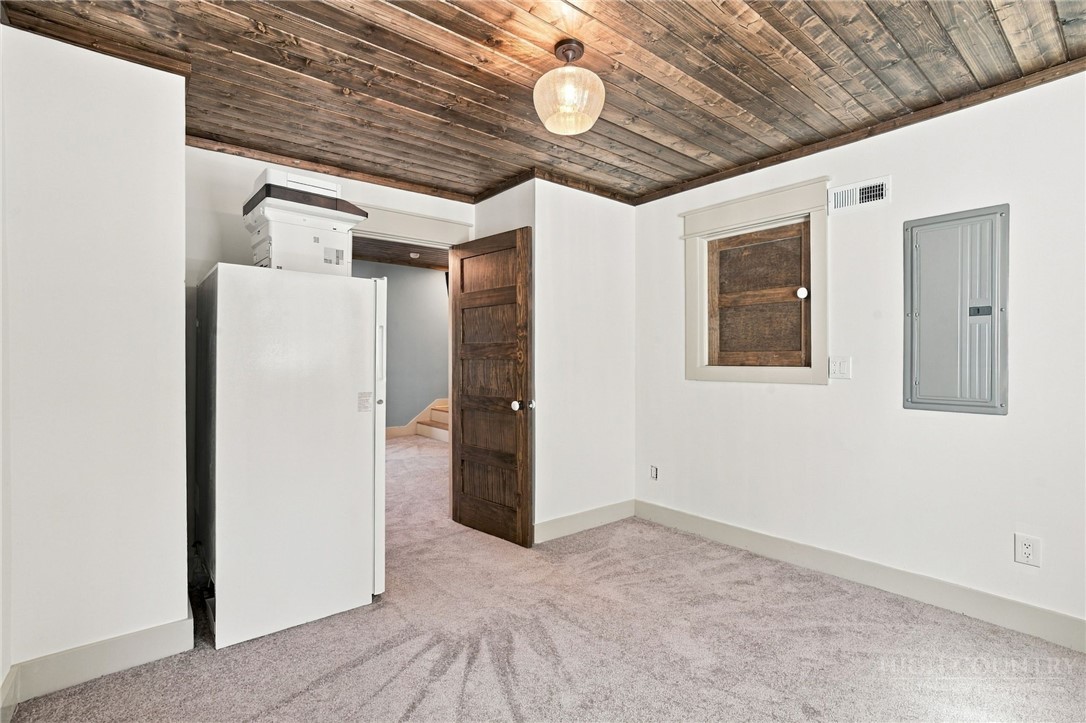 145 Cubs Den Property Photo 38