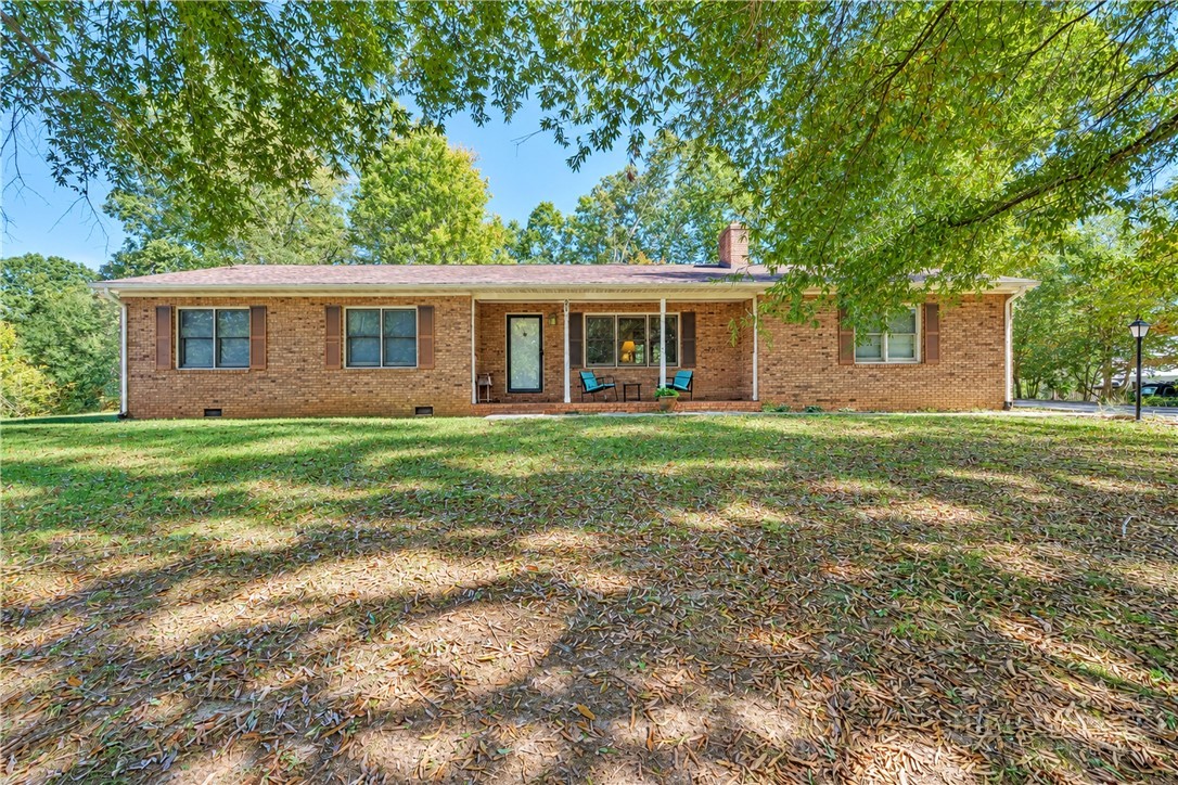 206 Bleynat Lane Property Photo 1