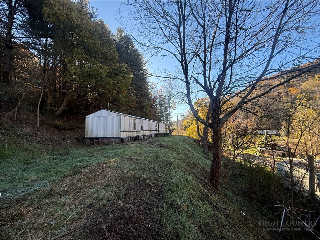 132 Shelly Drive Property Photo 1