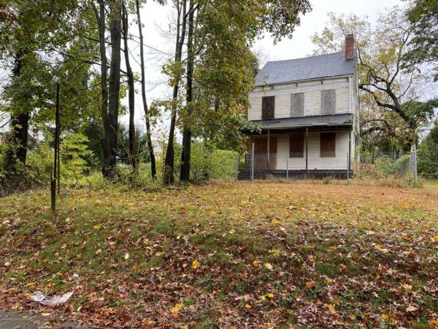 1197 Clove Road Property Photo 2