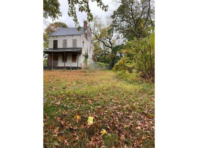 1197 Clove Road Property Photo 7