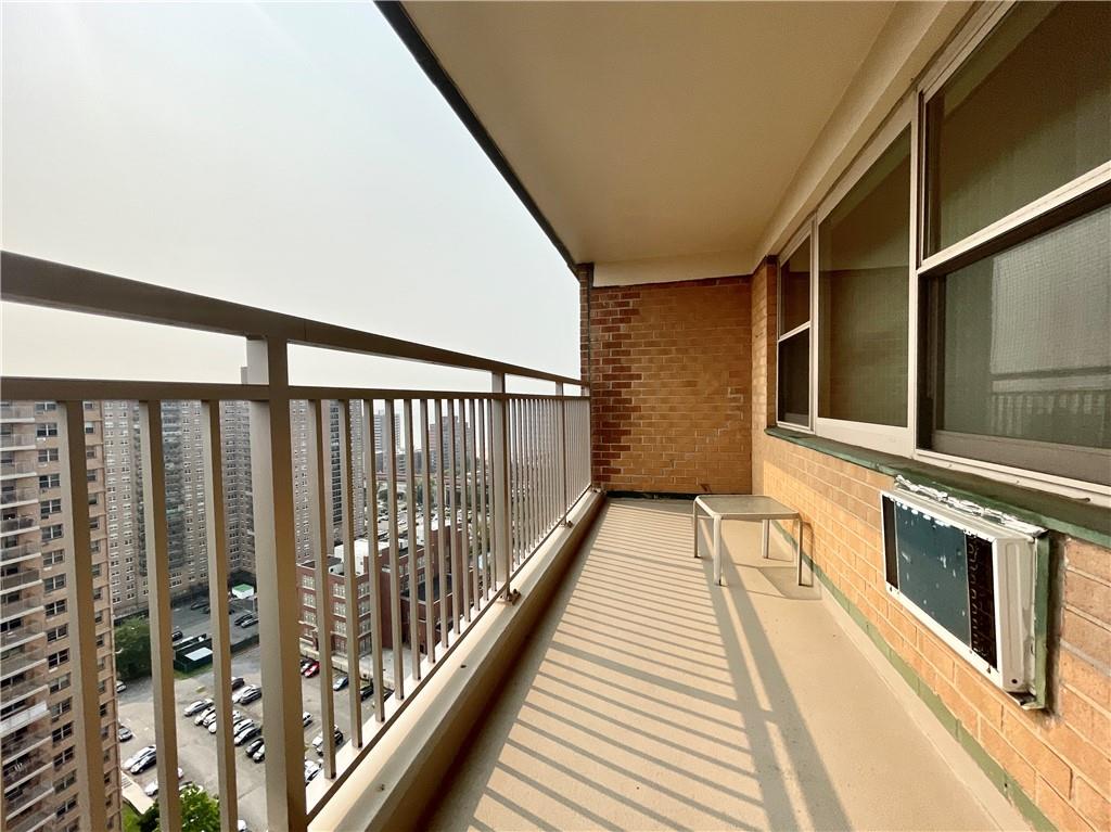 464 Neptune Avenue 23d Property Photo 17
