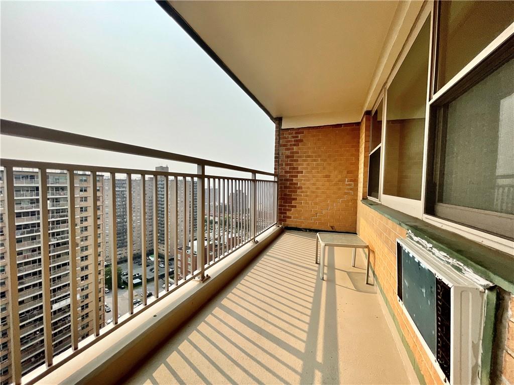 464 Neptune Avenue 23d Property Photo 19