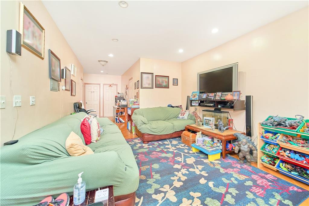 360 South 3rd Street Property Photo 17
